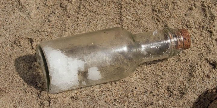 雪と砂の友情物語 : Bottle